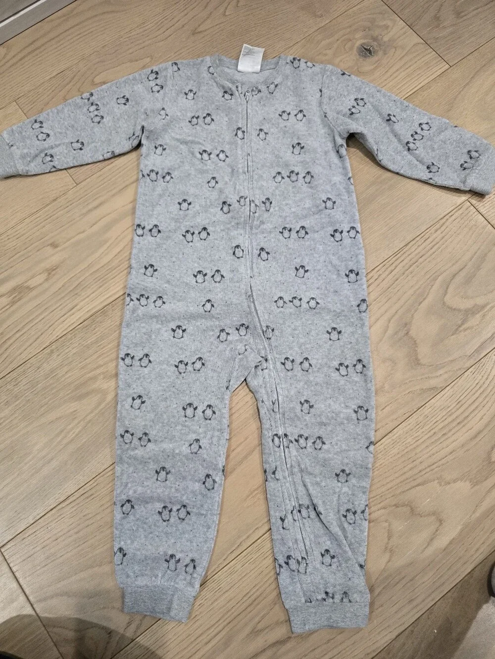 GUC 3T Penguin Footless Onesie
